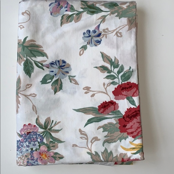 Ralph Lauren Twin Flat Sheet in Allison Pattern